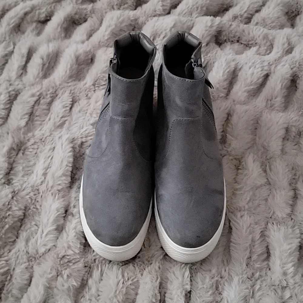 Booties - Picture 2 of 6